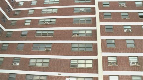 East St. Louis residents upset over living conditions at senior building