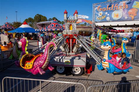 East coast amusement parks. 391 Knoebels Boulevard, Elysburg, Pennsylvania 17824, Phone: 570-672-2572. You are reading "Top 25 Amusement Parks in the United States" & Weekend Getaways. Knott’s Berry … 