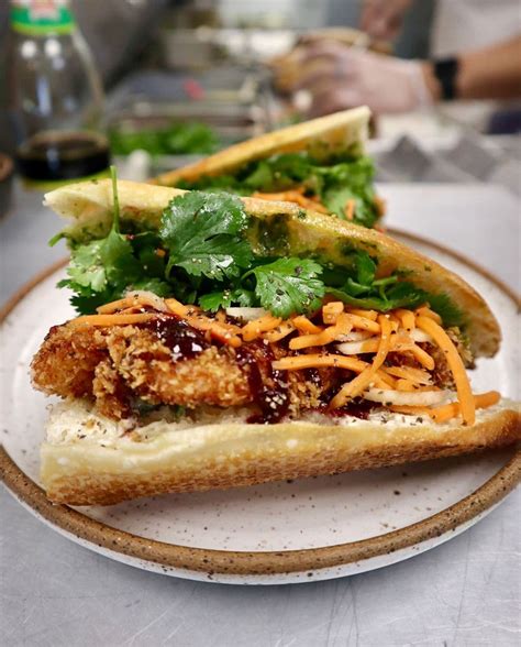 East side banh mi. 27 Jun 2023 ... East Side Bánh Mì merges traditional flavors with locally-sourced ingredients using authentic family recipes. My chicken Banh Mi was around ... 