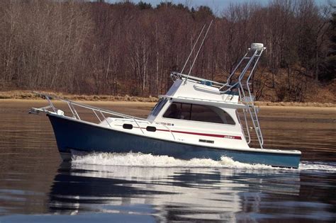 Eastern boats. Eastern’s 248 Center Console offers the kind of powerful hull you’ll see around town docks along the Maine coast. They’re all weather “island boats,” perfect for hauling people, groceries and other necessities to island cottages. A strong 150-hp outboard, half what her competitors require, is all you need. […] 