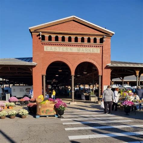 Eastern market detroit michigan. Eastern Market 4k walk tour. The Eastern Market area is named for the 19th-century market operating here, with vendors selling everything from tacos to color... 