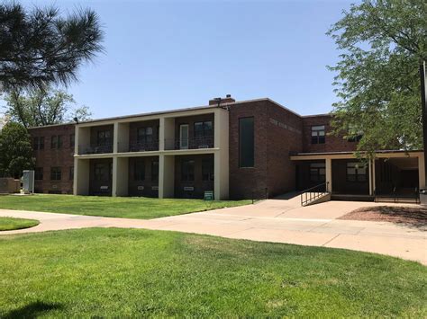 Eastern new mexico university-main campus. The on-campus housing expense for any average student was $3,782 in 2021, and the price of a typical dining plan was $4,032. The table below will show you the anticipated expenses of both on-campus and off-campus housing and food plans for Eastern New Mexico University - Main Campus. Expense. On Campus. Off Campus. Room and … 