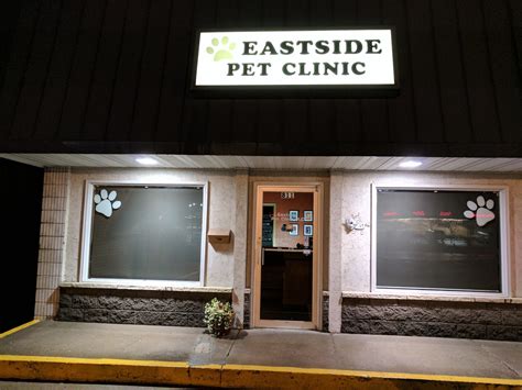 Eastside pet clinic. Eastside Pet Clinic serves the Tucson community by offering compassionate veterinary care. Our veterinary team takes the safety and comfort of your pet very seriously. We use isoflurane gas anesthesia, and pets under anesthesia are constantly monitored by both a pulse oximetry device and a trained veterinary assistant. 