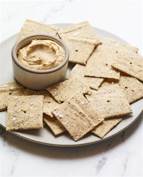 Easy Almond Flour Crackers - YouTube