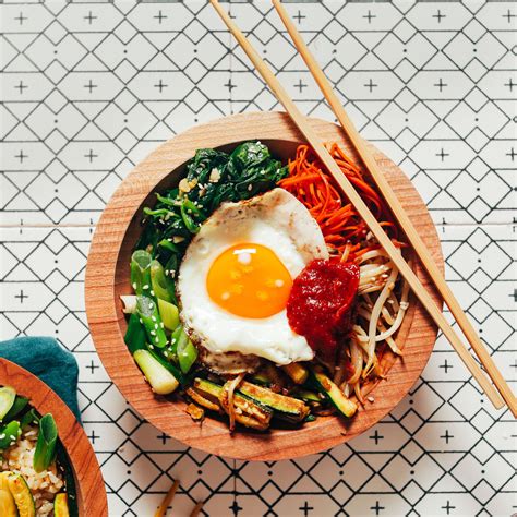 Easy Bibimbap with Gochujang Sauce Minimalist …