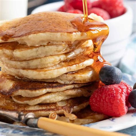 Easy Buttermilk Pancakes (UK Recipe) - Effortless Foodie