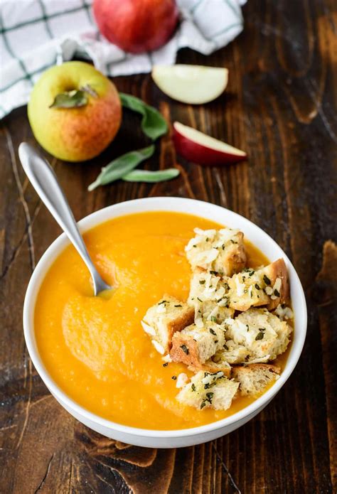 Easy Butternut Squash Apple Soup