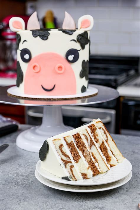 Easy Cow Birthday Cake