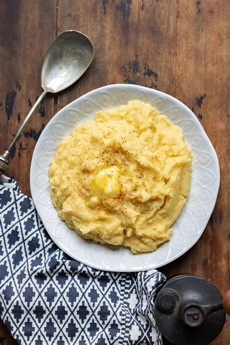 Easy Creamy Mashed Swede - Veggie Desserts