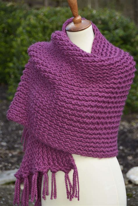 Easy Double Knit Shawl - KB Looms Blog