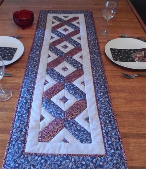 Easy Festive Pieced Table Runner PDF Pattern Etsy Quilted table