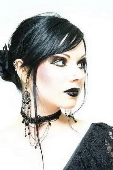 Easy Goth Hairstyles For Long Hair