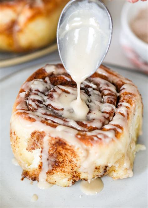 Easy Recipe For Cinnamon Rolls With Yeas