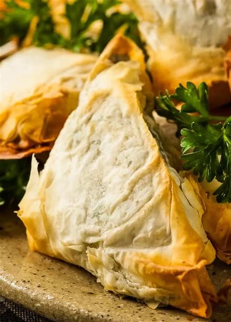 Easy Spanakopita • The Wicked Noodle