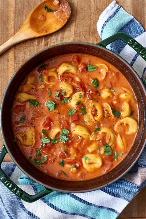 Easy Tomato Tortellini Soup