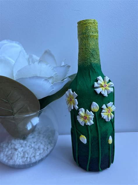 Easy bottle art ideas with clay Bottle art with clay …