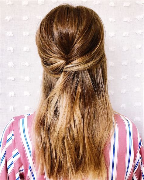 Easy half up half down hairstyles. Things To Know About Easy half up half down hairstyles. 