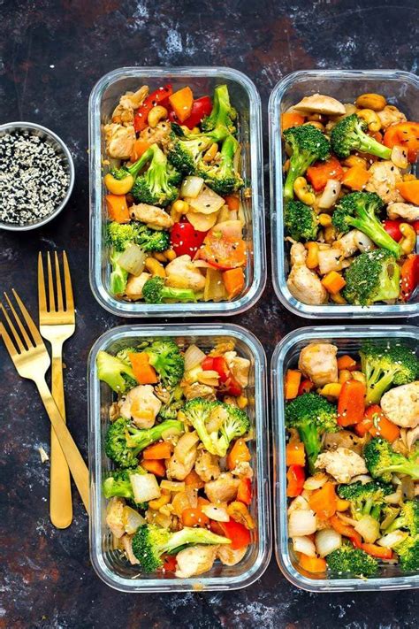 Easy lunch meal prep. Nov 18, 2022 · Follow This Formula to Build High-Protein Lunches. 1. Choose 1-2 servings of lean protein. 1 serving = 3 oz. chicken, fish or beef; 1/2 cup tofu; 1/2 cup edamame; 1 egg; 2 Tbsp. hummus; 1/2 cup cooked beans or lentils. 2. Add in 1 serving of fiber-rich carbohydrates. 
