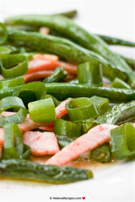 Easy-to-Make French Green Beans with Bacon - Helena Recipes