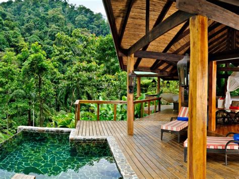 Eco lodge costa rica. Luna Lodge is at the end of the road overlooking Corcovado National Park on the Osa Peninsula in Costa Rica. 