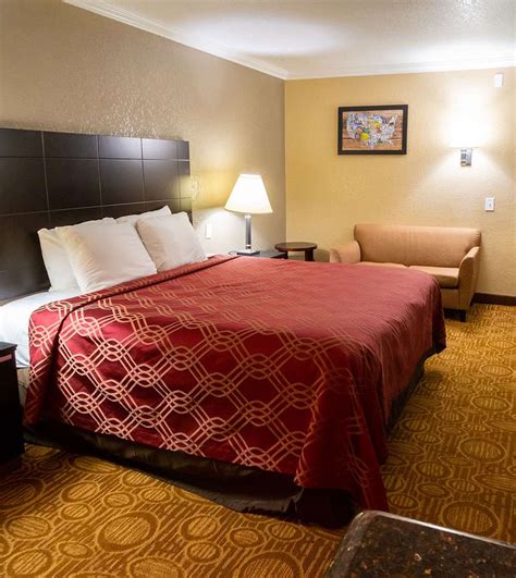 Econo Lodge Downtown, : Room Prices & Reviews Travelocity