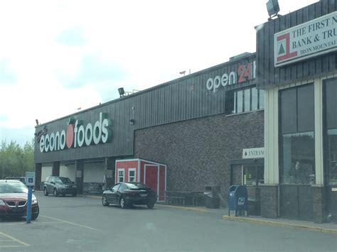 Located in Iron Mountain, Mich., Econo Foods has stores located in Marquette and Houghton, Mich., and Sturgeon Bay and Clintonville, Wis. Hours Mon: 12am - 12am. 