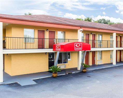Econo lodge north charleston. .  ...