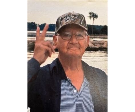 Paul Edward Verhoff age 82, of Elkhart, IN died Friday, May 7, 2021 at Parkview Hospital in Fort Wayne. His Legacy…. He was born May 16, 1938 to Cletus and Rose (Schmitz) Verhoff in Continental. He was a member of St. Vincent’s Catholic Church in Elkhart. Paul served our great country with the United States Navy.. 