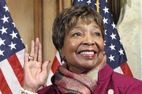Eddie Bernice Johnson dies at 88; trailblazing Texas legislator was first nurse elected to Congress