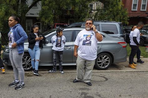 Eddie Irizarry’s relatives distraught after charges dropped against officer who fatally shot him