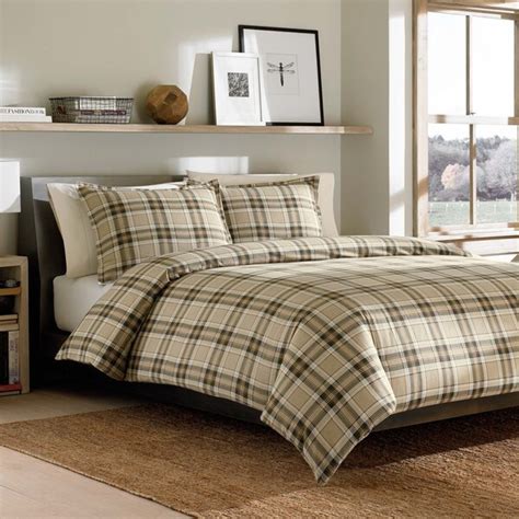 Eddie Bauer - King Comforter Set, Reversible Alt Down Bedding with Matching Shams, Breathable Home Decor for All Seasons (Edgewood Red/Beige, King) 4.4 out of 5 stars 1,677 1 offer from $83.44. Eddie bauer bed comforters