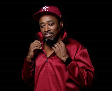 Eddie griffin. Edward 'Eddie' Griffin is an American actor and comedian. He's best known for his sitcom, Malcolm & Eddie, along with co-star, Malcolm-Jamal Warner, and his role in the 2002 comedy film, Underc. 