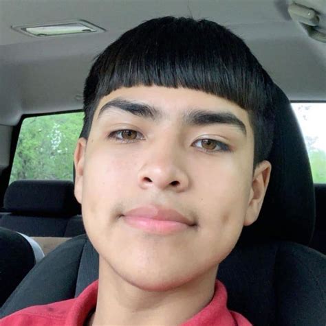 The takuache haircut is also known as the Edgar haircut, el cuh haircut, takuache cuh haircut, or a hood bowl. It became one of the trending hairstyles as meme content. Its origin is traced back to Mexico, given its association with young Mexican men who love wearing expensive Mexican apparel, love pickup trucks, and listen to trap music.. 
