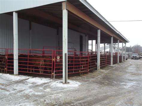 Edgewood Livestock Commission, Edgewood, Iowa. 149 likes · 1 talking about this. The official account for the Edgewood Livestock Commission and Sale Barn in Edgewood, Iowa. Follow al. 