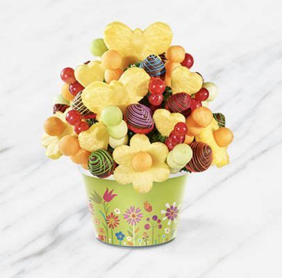 Edible arrangements tallahassee. Edible fruit arrangements are becoming increasingly popular as a gift option for any occasion. Not only are they visually stunning, but they are also delicious and healthy. Edible ... 