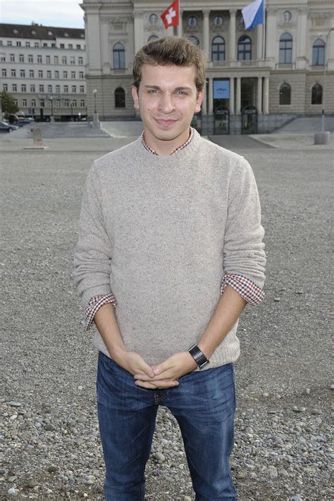 Edin Hasanovic - Biography - IMDb