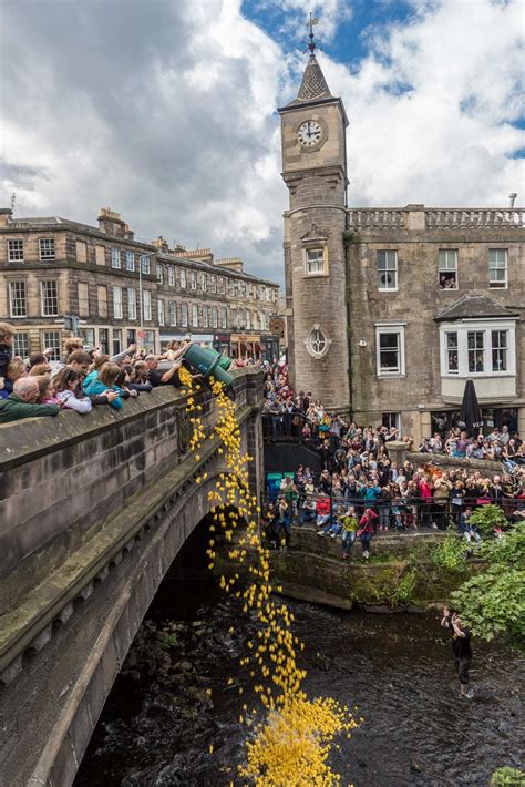 Edinburgh to Comely Bank - one way to travel via taxi, and foot