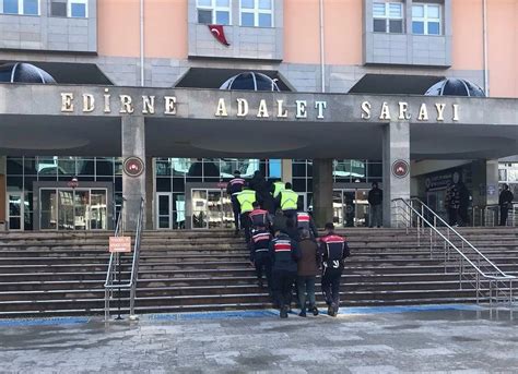 Edirne'de çeşitli suçlardan aranan 120 şüpheli jandarma tarafından yakalandıs