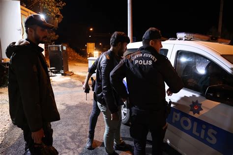 Edirne’de 13 düzensiz göçmen yakalandı - Son Dakika Haberleri