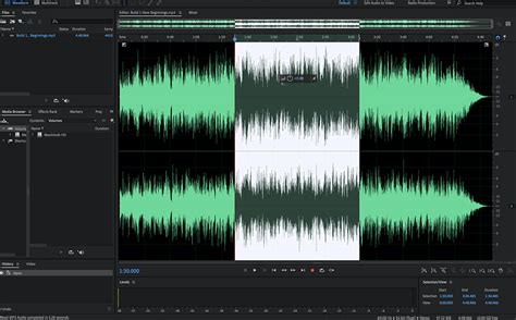 Aplikasi edit audio lainnya adalah Power Sound Editor Free. Aplikasi ini membawa banyak fitur yang tergolong mirip dengan Audacity. Anda bisa memotong lagu, membuat rekaman, mengedit rekaman, mengubah tempo lagu, menghilangkan bagian lagu, dan melakukan berbagai tugas pengeditan audio lainnya.. 
