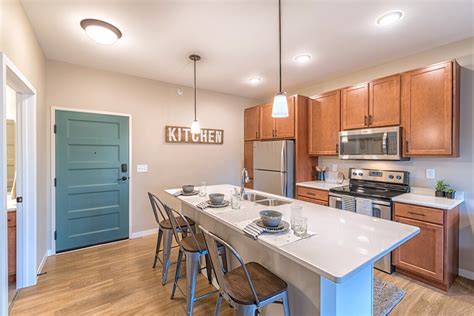Edition apartments fargo. Virtual Tour $1,095 - 2,195 Studio - 3 Beds Dog & Cat Friendly Fitness Center Elevator (701) 515-0981 The Haven on Veterans 5601 34th Ave S, Fargo, ND 58104 Videos Virtual … 