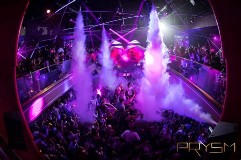 Edm clubs. If you’re eager to immerse yourself in some of the best EDM beats, here’s a rundown of the top 5 EDM clubs in Playa del Carmen. 1. Coco Bongo: A Spectacle of Sound and Vision. Coco Bongo stands as the crown jewel of Playa del Carmen’s nightlife. This club is an experience in itself, combining incredible music with acrobatic … 