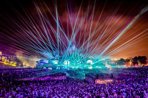 Edm events. Tomorrowland (Belgium) Tomorrowland Belgium 2023 | Official Aftermovie. Watch on. Boasting a magical setup and an atmosphere that celebrates unity and love, Tomorrowland remains a top destination for EDM fans worldwide. Its 2024 edition promises an even more enchanting experience with world-class lineups and mesmerizing stage … 