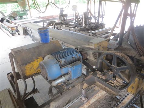 Edmiston hydraulic sawmill. Edmiston Circular Sawmill. used. Manufacturer: Edmiston; Edmiston 48" (4) HB circular sawmill, tong dog, includes chain type log turner, 30 HP hydraulics for carriage & turner, mill cuts up to 24', includes husk frame w/ top saw, 15' slab dump conveyor, Tyrone 150 HP s... 