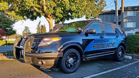 Edmonds washington police scanner. Police closed a stretch of Highway 99 after trees fell on powerlines near Edmonds Monday afternoon. Next. Edmonds, WA crime, fire and public safety news and events, police & fire department updates. 