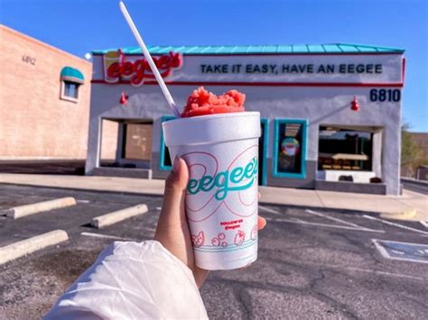 Super easy drive through experience. Ordered a size small eegee's and fries. Quick preparation and all the staff I saw wore masks inside. Was out of that drive through in 5-7 minutes with a couple cars in front of me. Eegee's is a must in the hot temperatures of Tucson given how refreshing and fruity it is.. Eegees near me