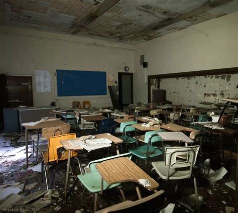 Eerie abandoned school looks like pupils have just left for day