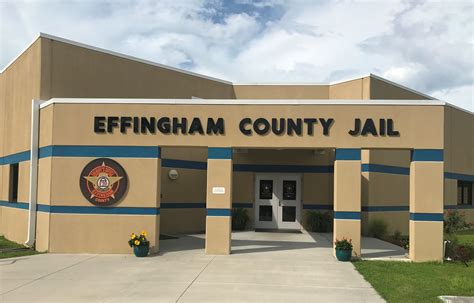 Effingham County Jail reported the follo