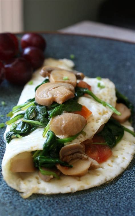 Egg White Veggie Omelet - Daily Appetite