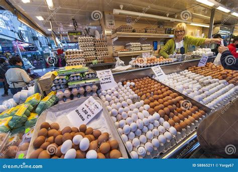 Egg shop. Sep 12, 2017 · INGREDIENTS. You only need 4 things to make a perfect half-boiled eggs: 1. Chicken eggs: You can use white or brown chicken eggs. The cooking temperature will differ slightly. 2. Water: Of course you need water to … 